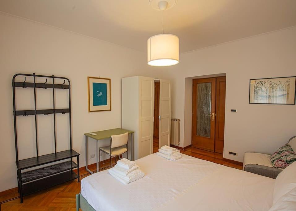 Dimora Al Colosseo, 2 Bedrooms Rome Exterior photo